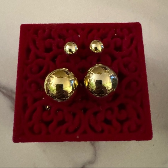 ⚜️3 for $30⚜️ Vintage Double Sided Gold Tone Ball Stud Earrings - Picture 4 of 12